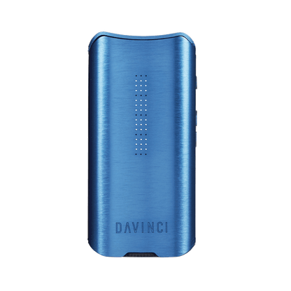 DaVinci IQ2 vaporizer blue